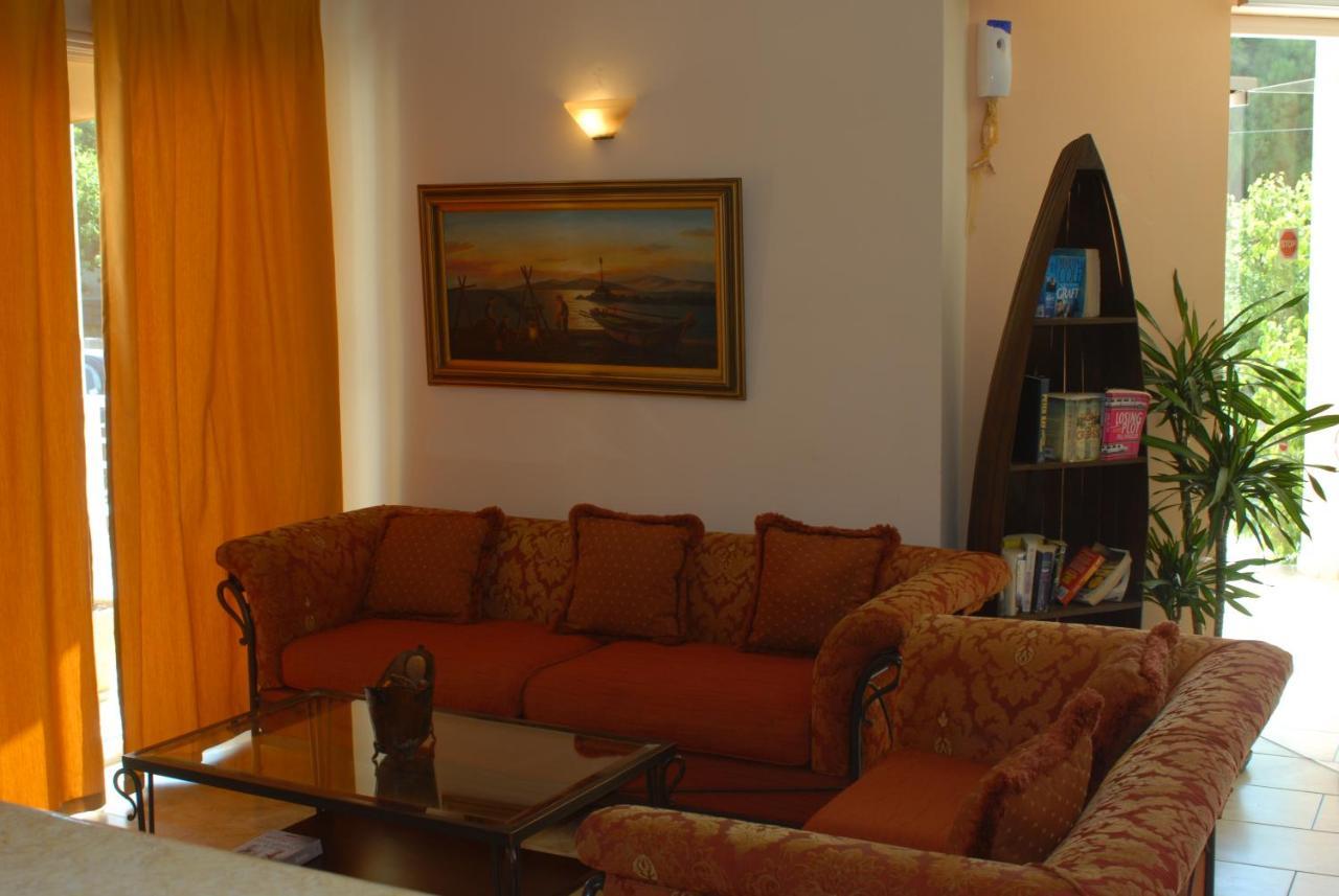 La Sirena Hotel Аргаси Екстериор снимка