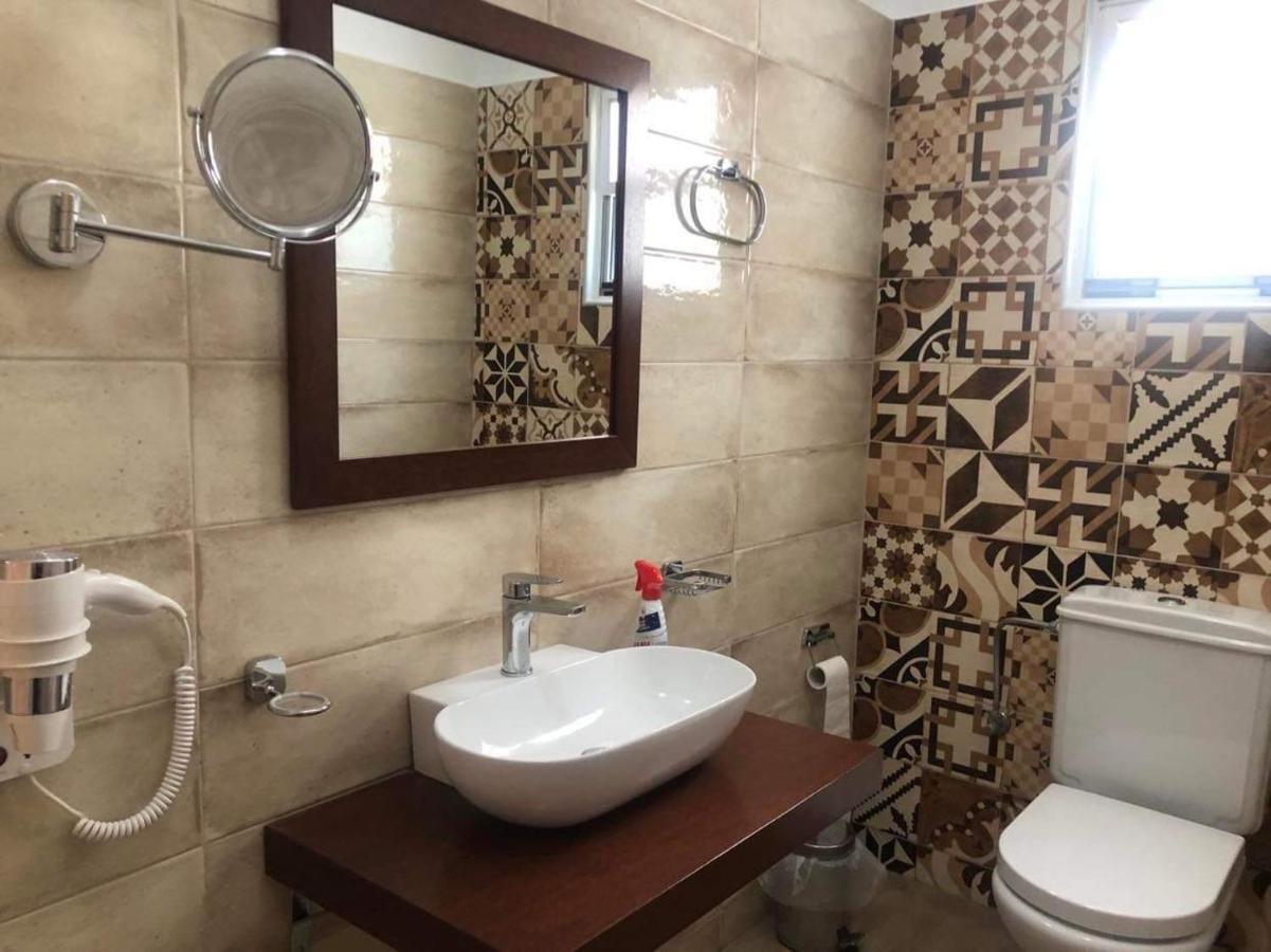 La Sirena Hotel Аргаси Екстериор снимка
