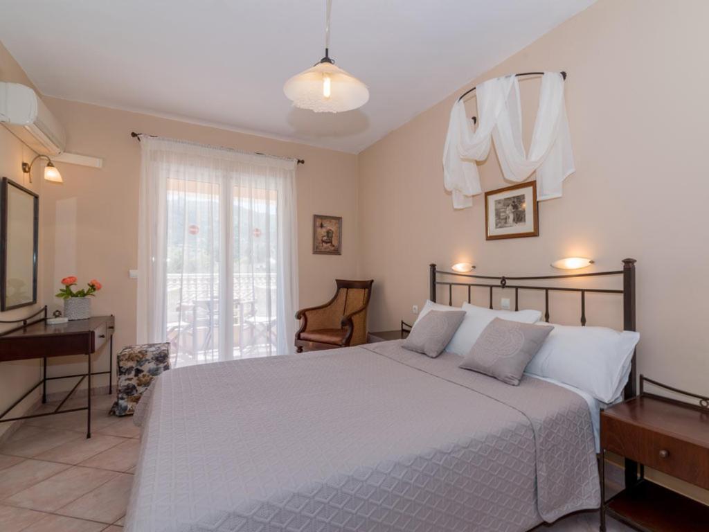 La Sirena Hotel Аргаси Екстериор снимка
